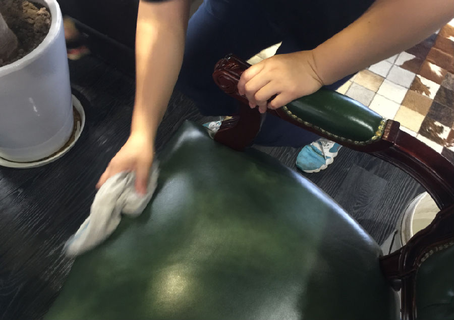 鸡冠区家具清洗案例